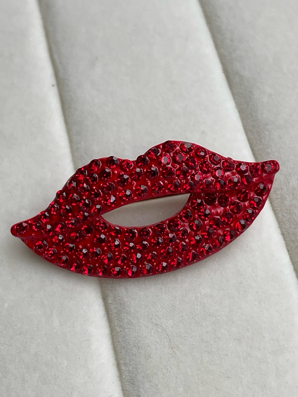 Vintage Red Crystal Lip Pin Brooch